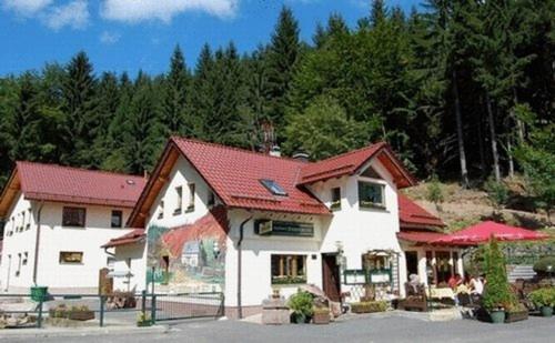 Hotel & Gasthaus Sterngrund Zella-Mehlis Ngoại thất bức ảnh