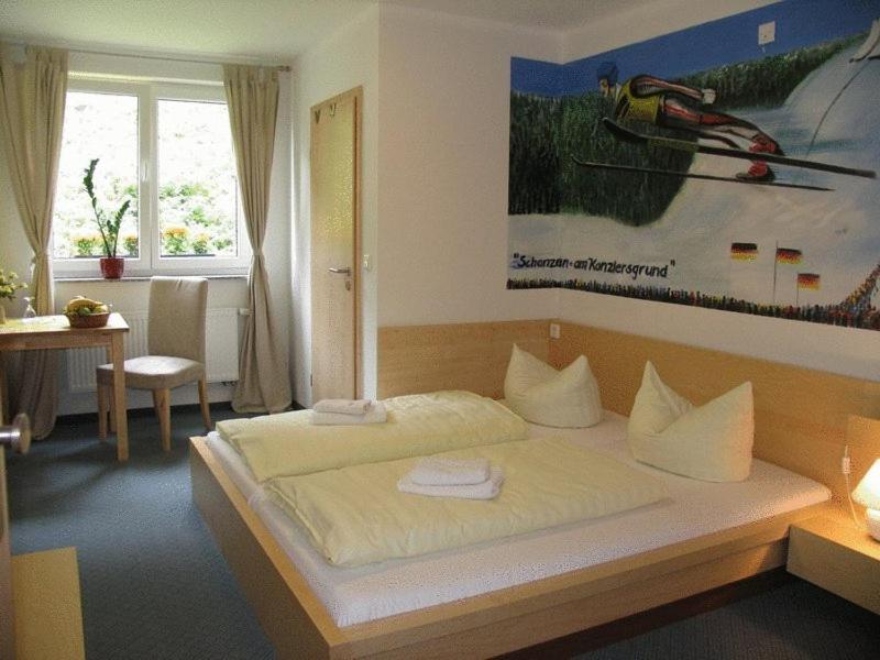 Hotel & Gasthaus Sterngrund Zella-Mehlis Ngoại thất bức ảnh