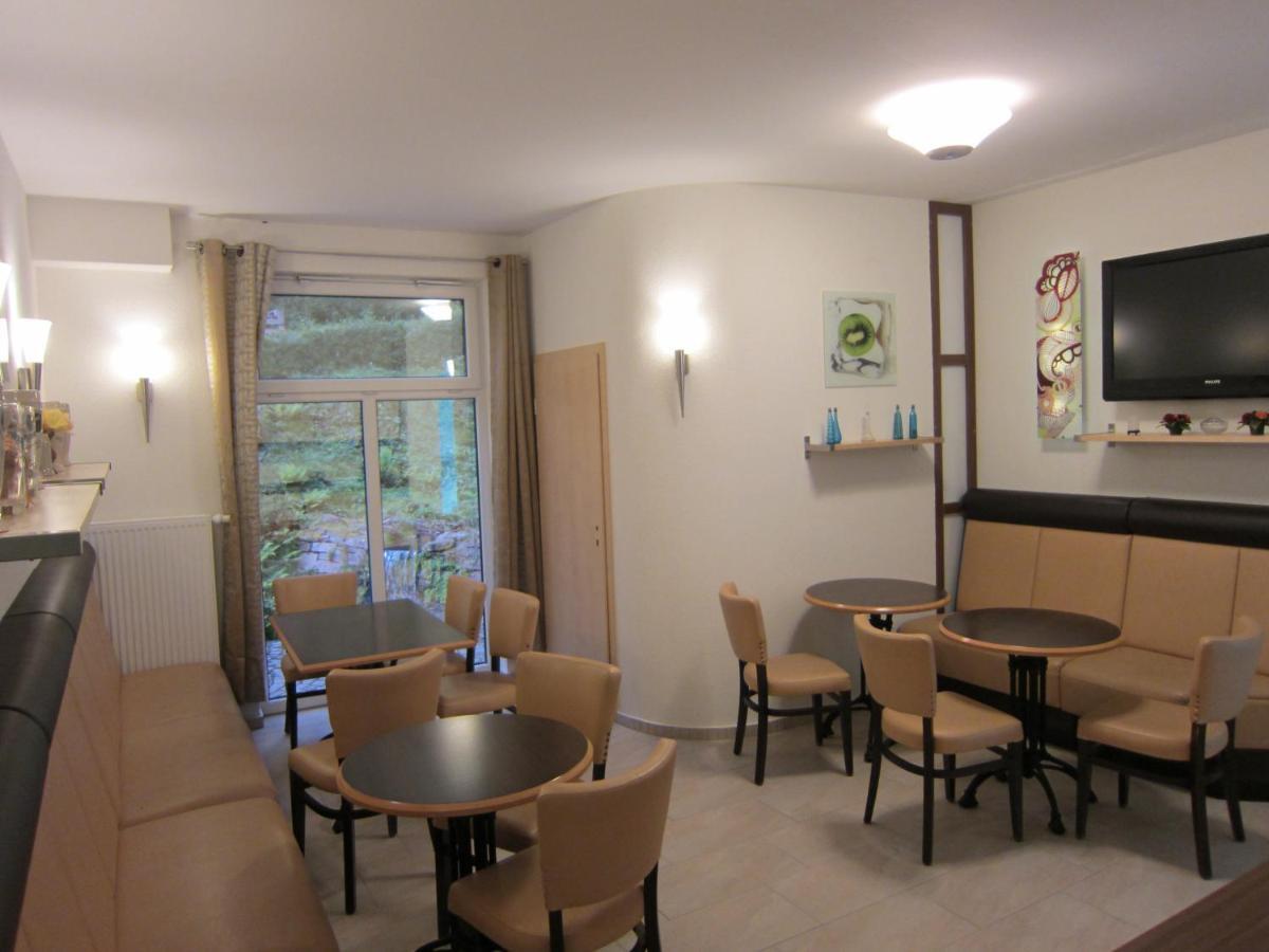 Hotel & Gasthaus Sterngrund Zella-Mehlis Ngoại thất bức ảnh